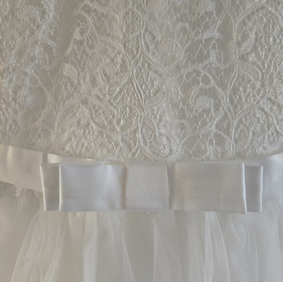 Ibtom Castle wedding/ party dress. Size small. Lace top, 3/4 sleeves. New. - Picture 3 of 8